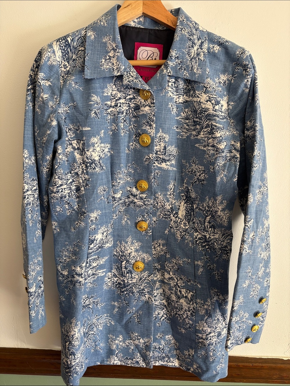 The B The Collection Blue Farm Colonial Toile Jacket